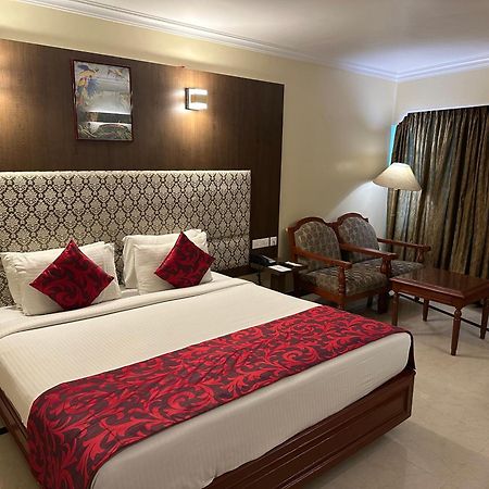 Hotel Annamalai International Pondicherry Esterno foto