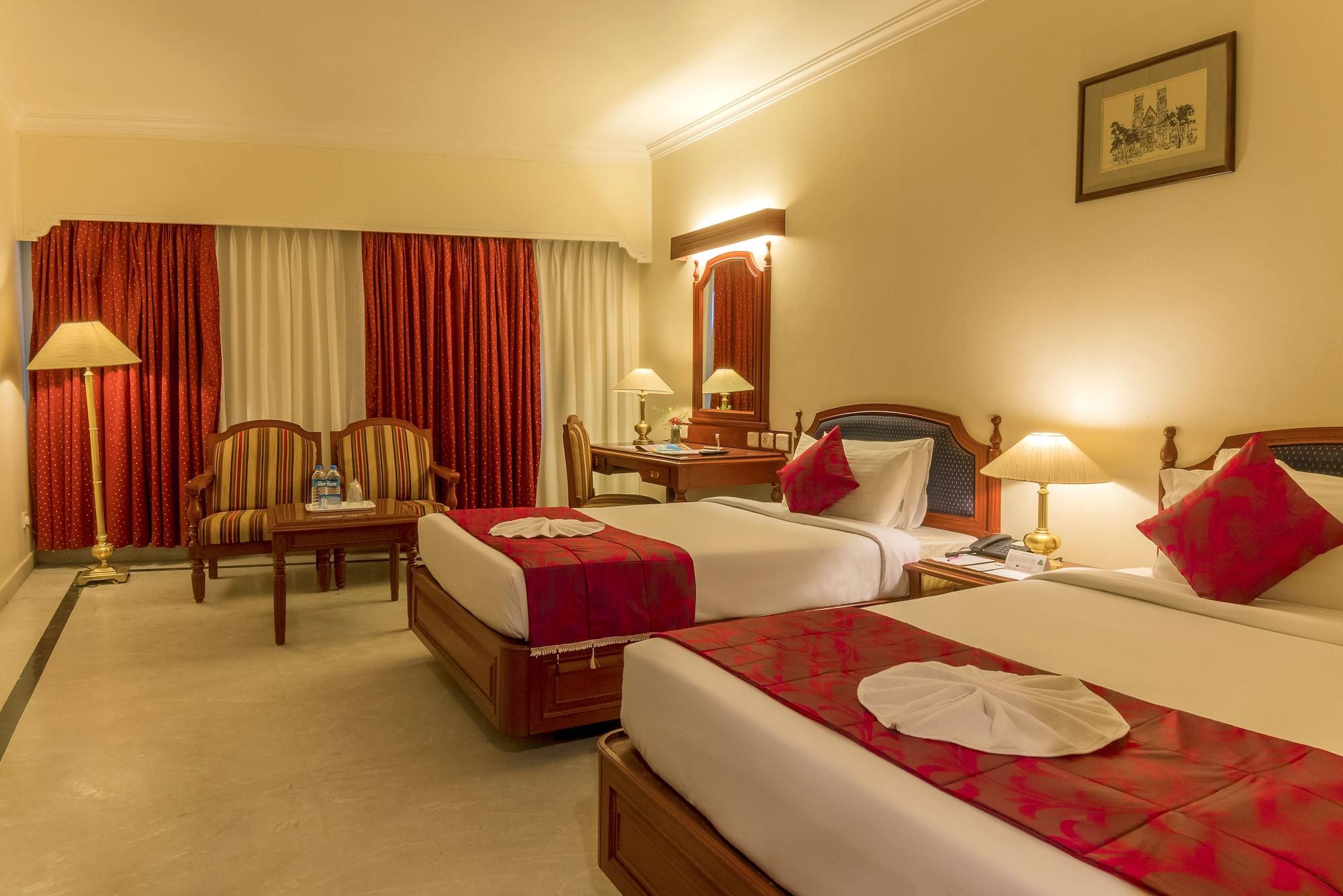Hotel Annamalai International Pondicherry Esterno foto