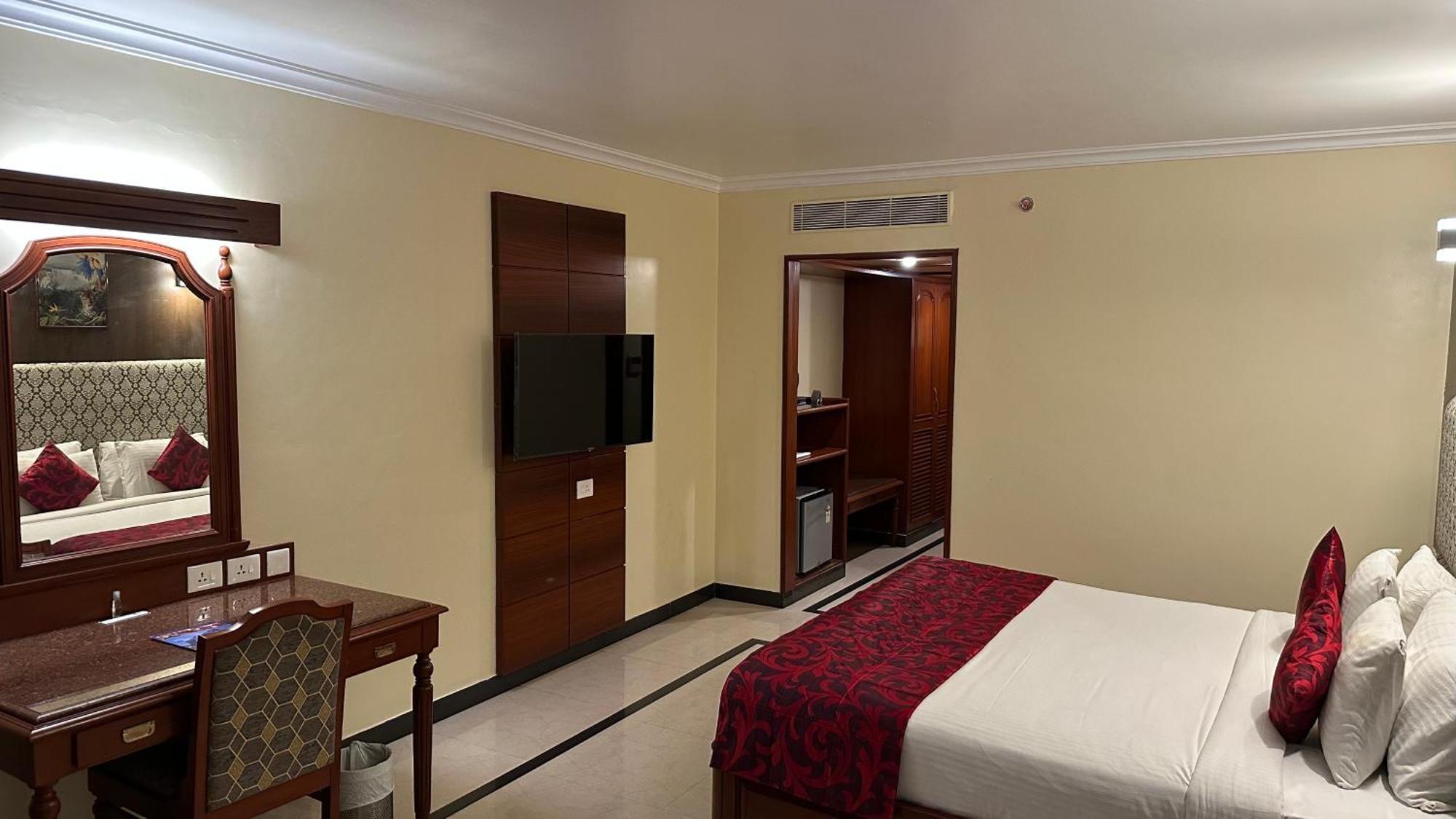 Hotel Annamalai International Pondicherry Esterno foto