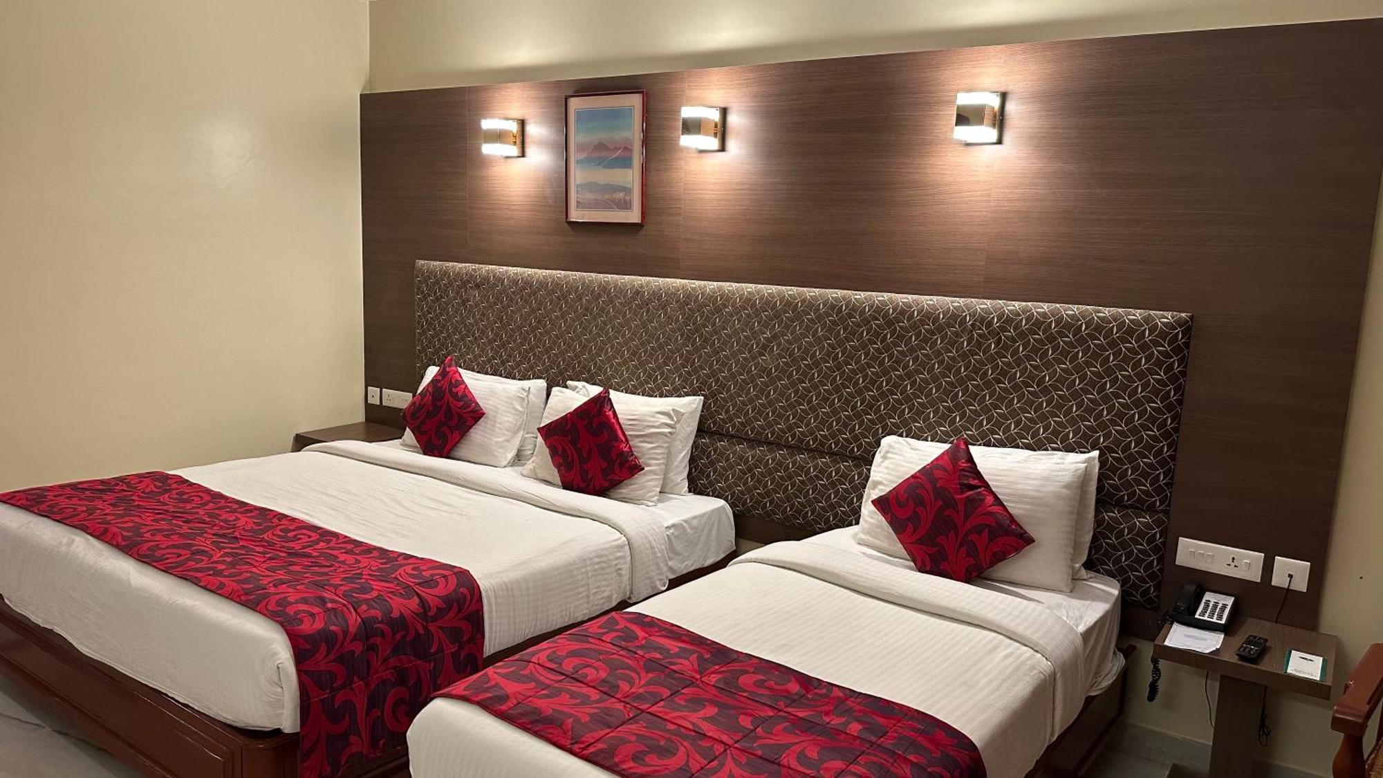 Hotel Annamalai International Pondicherry Esterno foto
