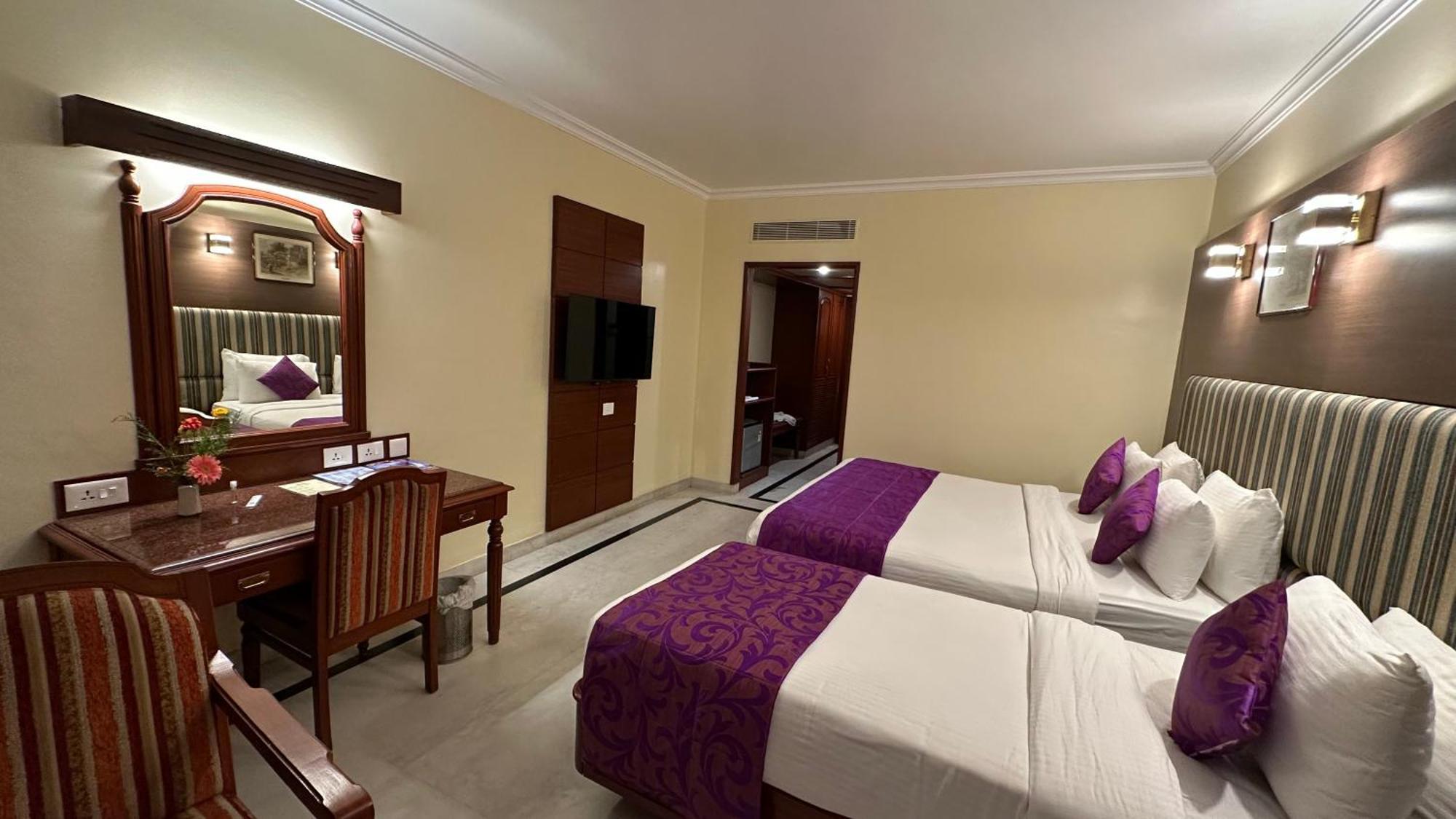 Hotel Annamalai International Pondicherry Esterno foto
