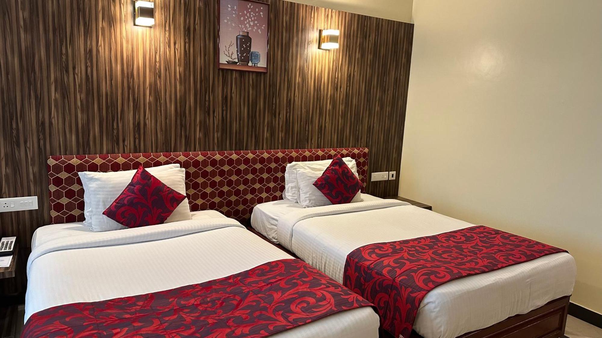 Hotel Annamalai International Pondicherry Esterno foto