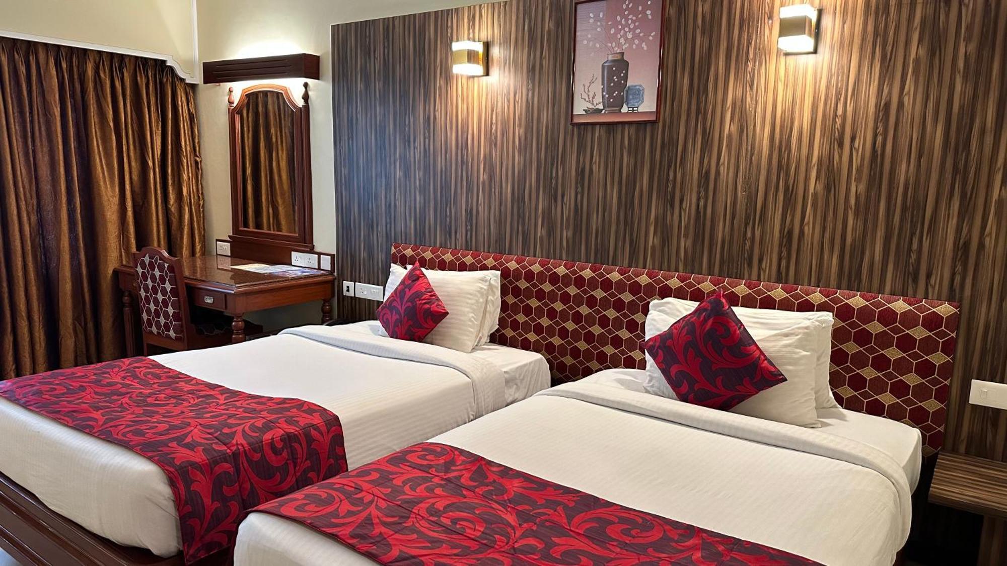 Hotel Annamalai International Pondicherry Esterno foto