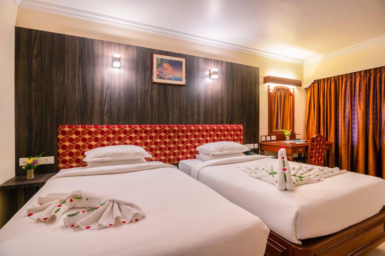 Hotel Annamalai International Pondicherry Esterno foto