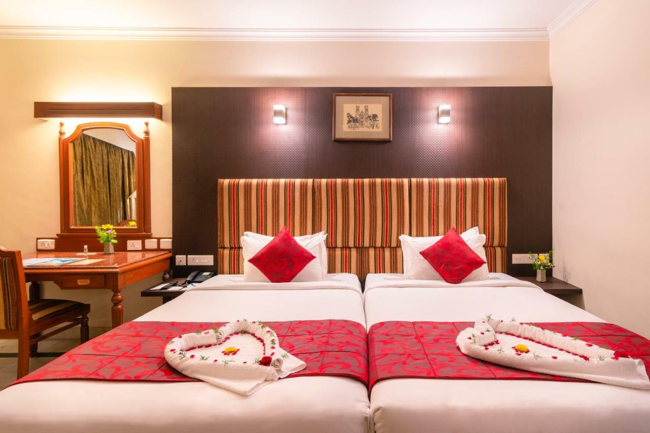 Hotel Annamalai International Pondicherry Esterno foto