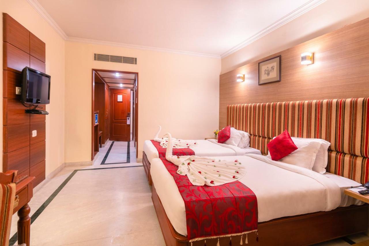 Hotel Annamalai International Pondicherry Esterno foto